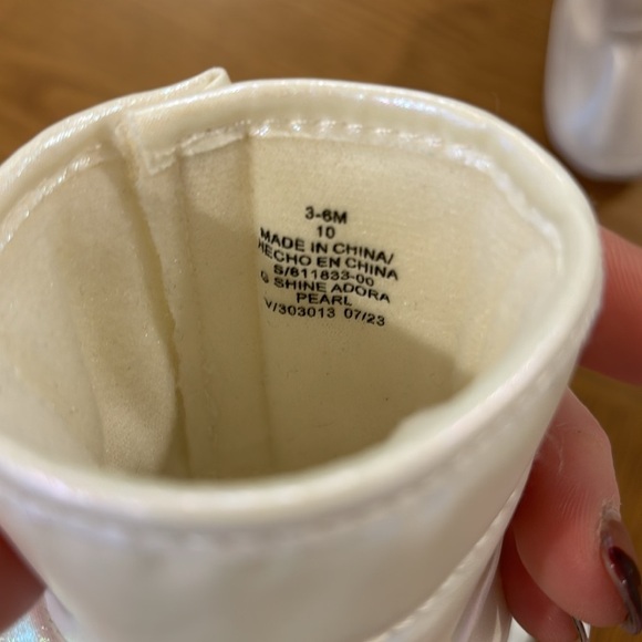 Two Pairs baby girl Boots - EUC,‎ hardly worn. - Picture 3 of 5